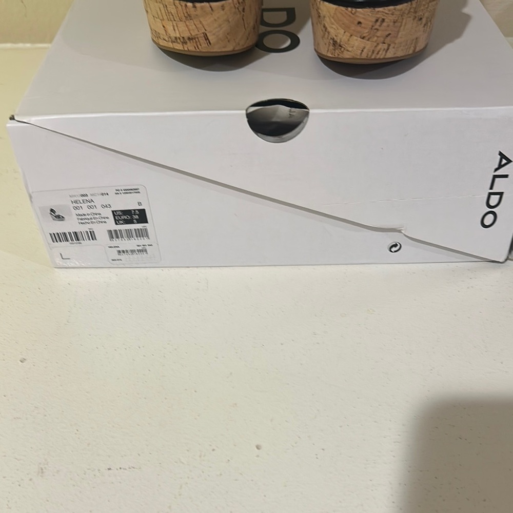 Aldo Black Platform Sandals Brand New - Picture 2 of 6